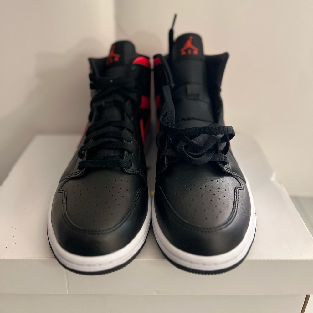 Air Jordan 1 mid  black siren red womens size 12 not accepting low ball offers